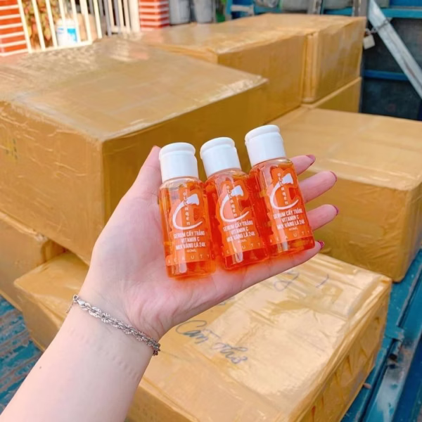 Serum Cấy Trắng Vitamin C Collagen- Kích Siêu Trắng Kt1-Gdn