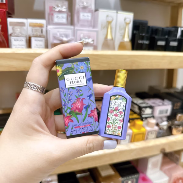 Nước Hoa Mini Gucci Flora Gorgeous Magnolia Edp 5Ml New 2023 - Noem