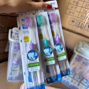 Combo 5 Bàn Chải Đánh Răng Hàn Quốc Nhiều Màu Sắc Lông Siêu Mảnh O,1Mm - Su