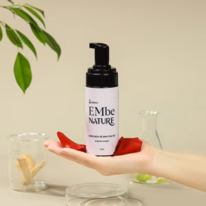 Dung Dịch Vệ Sinh Phụ Nữ Vi Sinh Embe Nature Cân Bằng Ph, Giảm Viêm, Lành Tính 150Ml