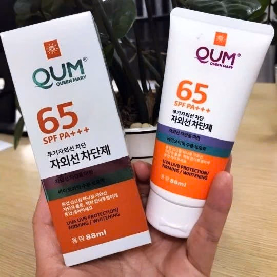 Kem Chống Nắng Nâng Tông Tinh Chất Trà Xanh, Rau Má Qum 65+ - Gdn