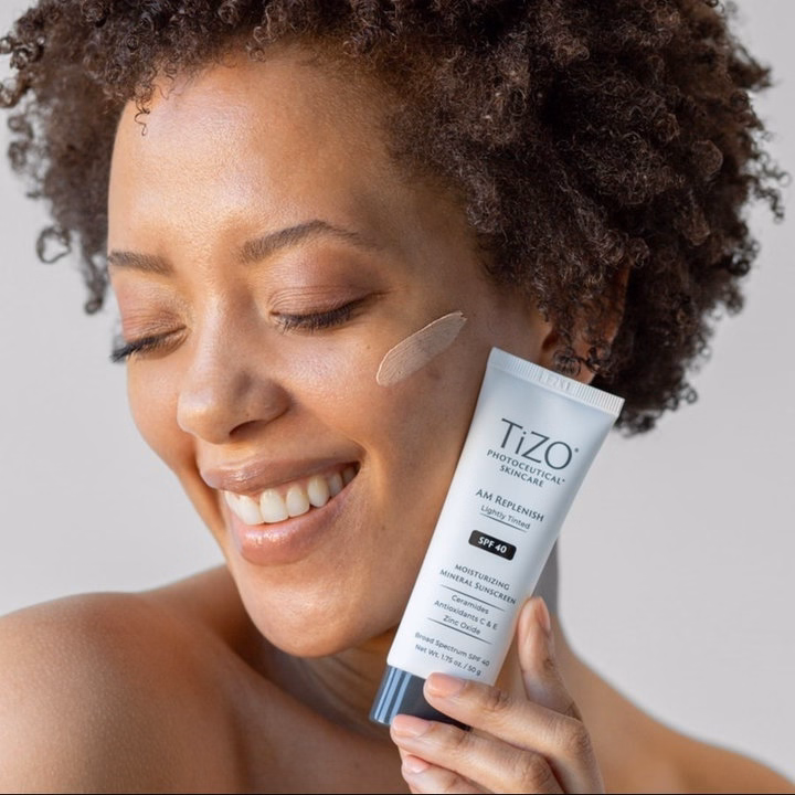 Kem Chống Nắng Khoáng Chất Dưỡng Ẩm Có Màu Spf40 50G Tizo Photoceutical Skincare - Ảnh 3