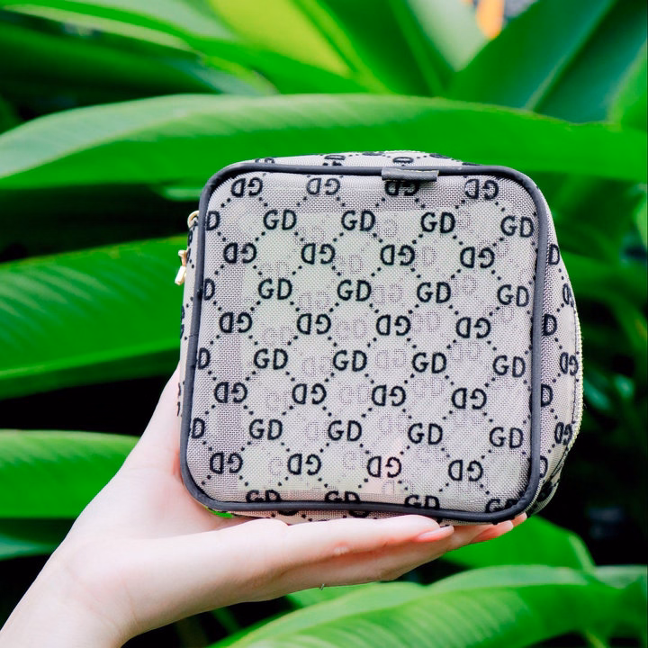 Túi Đựng Mỹ Phẩm Họa Tiết Cao Cấp Nhiều Size Care4U - Ảnh 6