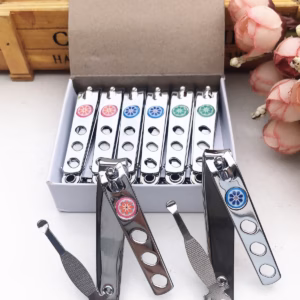 Dụng Cụ Bấm Móng Tay 3In1 Kèm Cây Lấy Ráy Tai Và Dũa Móng Bằng Thép Không Gỉ Bền Đẹp, Có Khoen Treo Chìa Khóa Tiện Ích - Dmastore