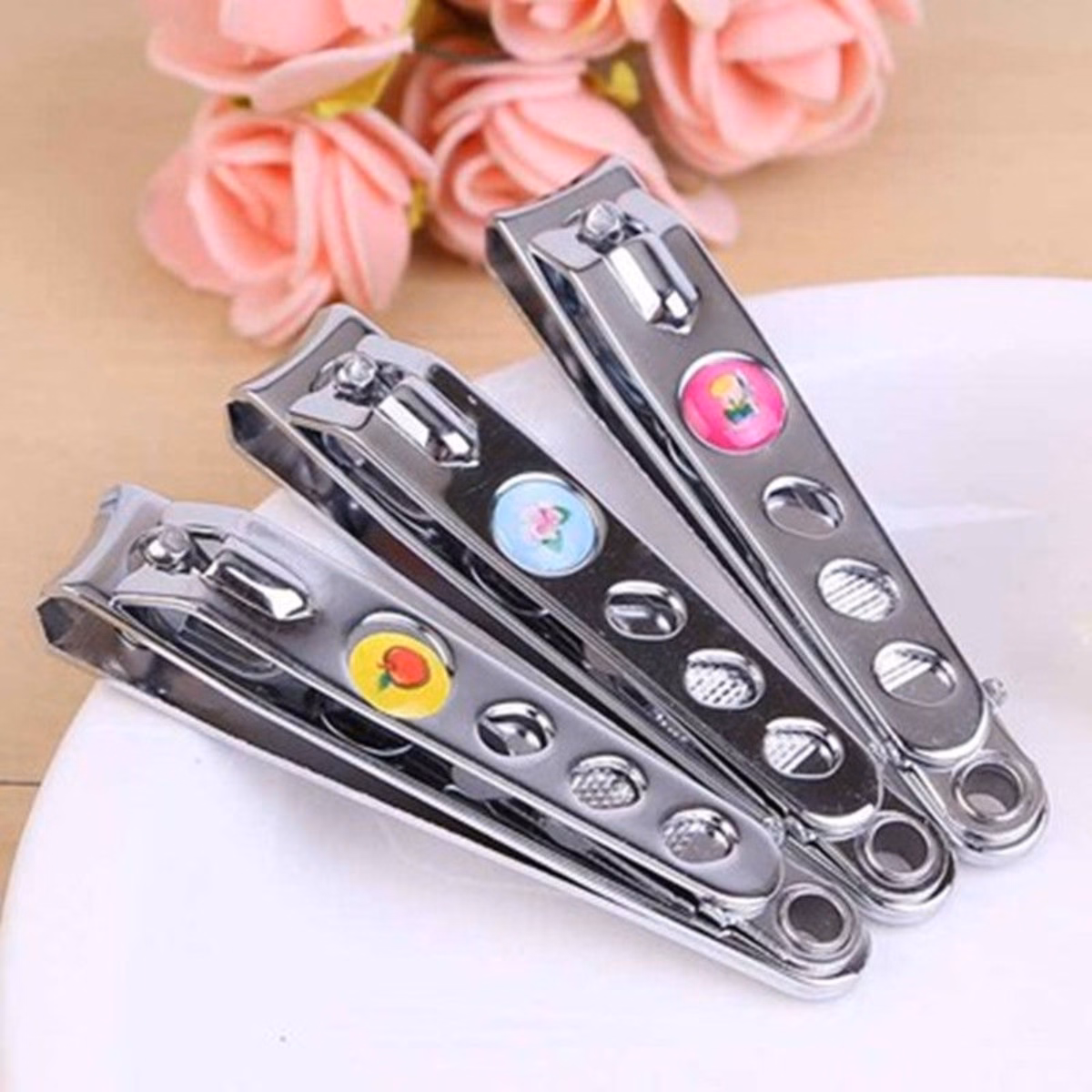 Dụng Cụ Bấm Móng Tay 3In1 Kèm Cây Lấy Ráy Tai Và Dũa Móng Bằng Thép Không Gỉ Bền Đẹp, Có Khoen Treo Chìa Khóa Tiện Ích - Dmastore - Ảnh 4