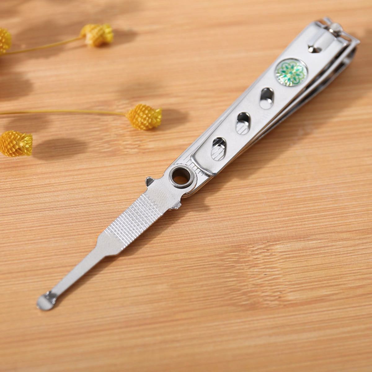 Dụng Cụ Bấm Móng Tay 3In1 Kèm Cây Lấy Ráy Tai Và Dũa Móng Bằng Thép Không Gỉ Bền Đẹp, Có Khoen Treo Chìa Khóa Tiện Ích - Dmastore - Ảnh 7