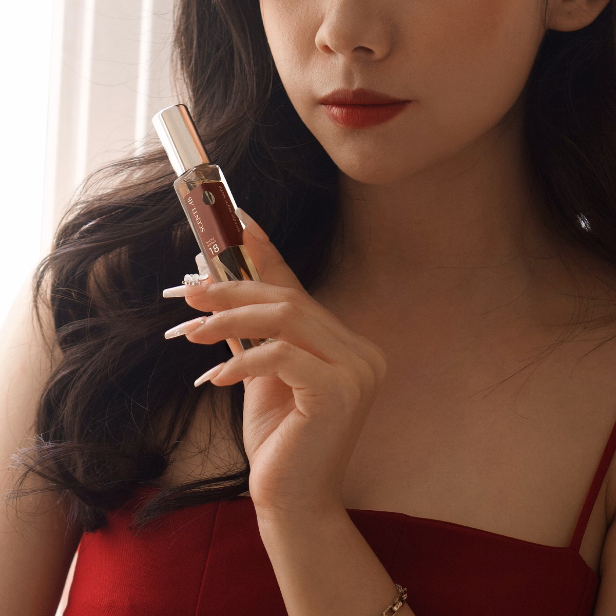 Nước Hoa Nữ Noble Wonder Night Niche No.18 (10Ml) - Scentlab - Ảnh 4